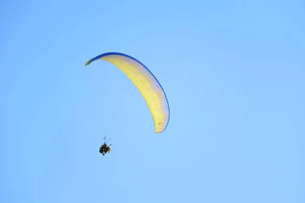 Parapente Volant Pamukkale Dans Soirée Est Une Nouvelle Attraction Pour — Photo