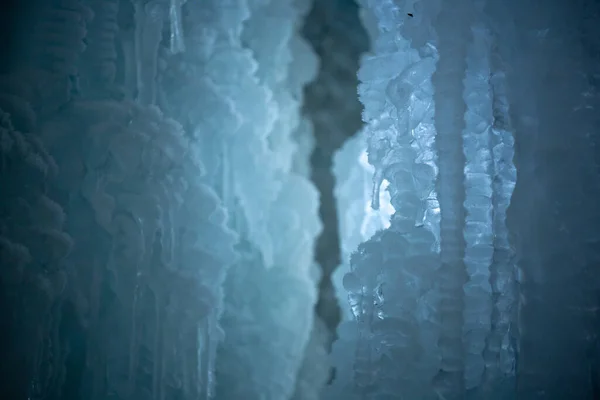 氷のテクスチャ 自然氷の洞窟 冷たい美学 — ストック写真