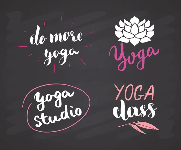 Set Etiquetas Dibujadas Mano Yoga Cartas Caligráficas Con Elementos Garabatos — Vector de stock