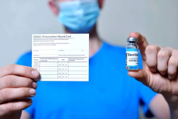 Male Holding Vaccination Record Card Corona Virus Vaccine Vials Passport — Stock Photo, Image