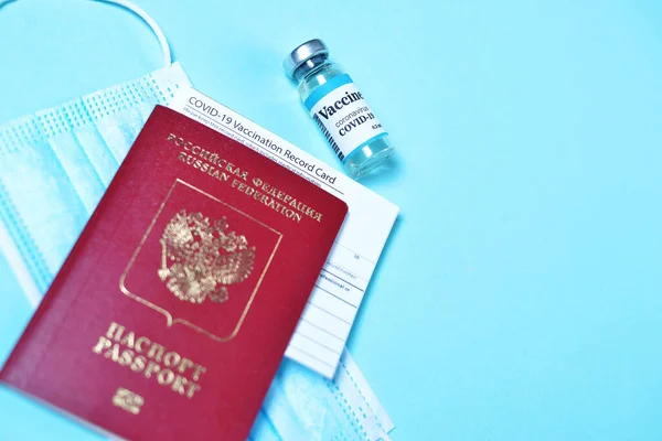 Cartão Registro Vacinação Covid Desfocado Passaporte Cidadão Russo Passaporte Certificado — Fotografia de Stock