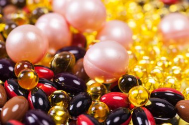 tabletler ve kapsüller saçılma