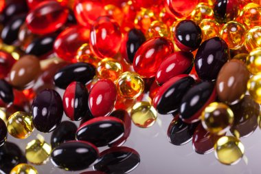 tabletler ve kapsüller saçılma