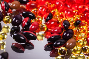 tabletler ve kapsüller saçılma