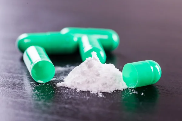 tabletler ve kapsüller saçılma