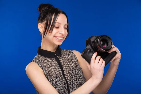 Meisje met camera — Stockfoto