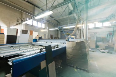 Minsk, Belarus - 17 Kasım 2020: üretim endüstrisi ekipmanları üretim arka planında