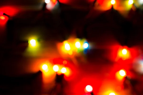 Расширенные рождественские огни на дереве . — стоковое фото