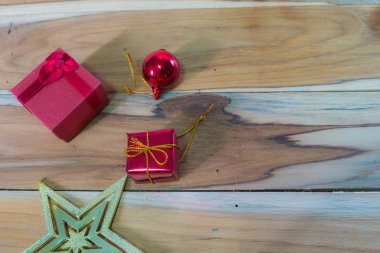 Noel ve yılbaşı dekorasyon ahşap üzerinde backgro için kullanılan