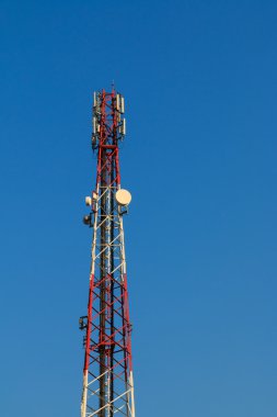 Telekomünikasyon tower hücre sinyallemesi ve iletişim için
