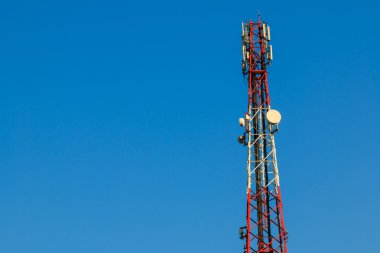 Telekomünikasyon tower hücre sinyallemesi ve iletişim için