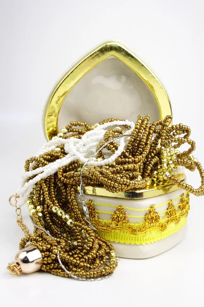 Jewelry box with jewelry — Stock Photo, Image