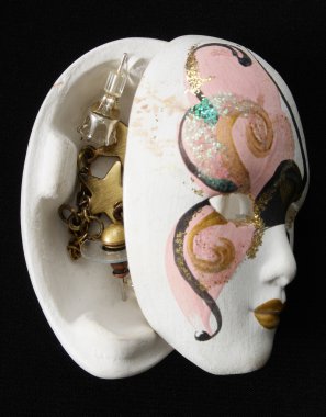 Özgün seramik mücevher kutusu