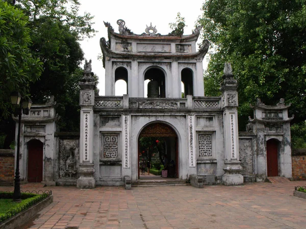 Hanói Vietnã Junho 2016 Portão Entrada Principal Templo Literatura Hanói — Fotografia de Stock