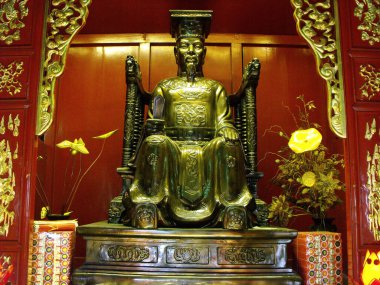 Hanoi, Vietnam, 16 Haziran 2016: Edebiyat Tapınağı içinde heykel. Hanoi.