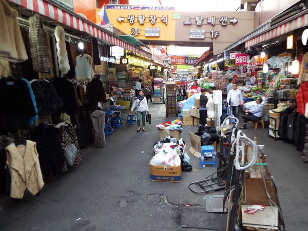 Seoul South Korea October 2016 Stalls Selling Different Products Namdaemun — Stock Photo, Image