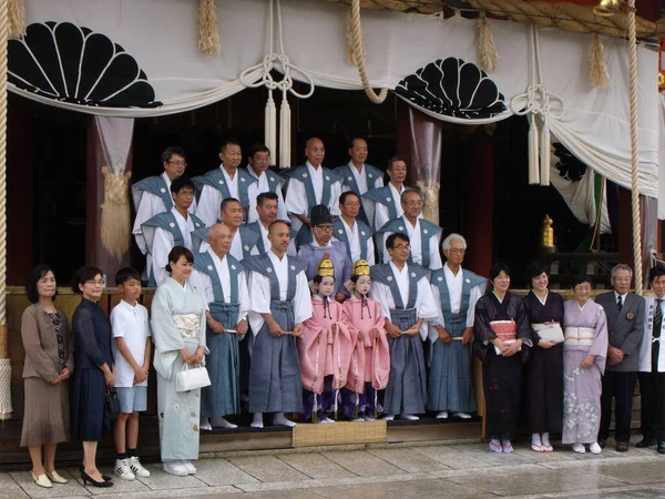 Kyoto Japón Julio 2016 Grupo Una Familia Japonesa Vestida Con — Foto de Stock