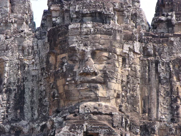 Siem Reap Kambodža Dubna 2016 Tvář Vytesaná Kamene Chrámovém Komplexu — Stock fotografie