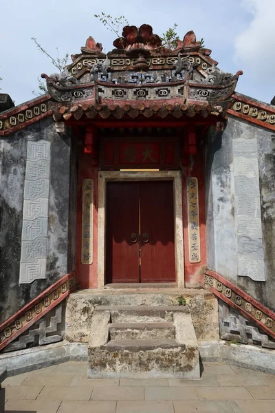 Hoi Vietnã Maio 2021 Dos Portões Com Escadas Portão Templo — Fotografia de Stock