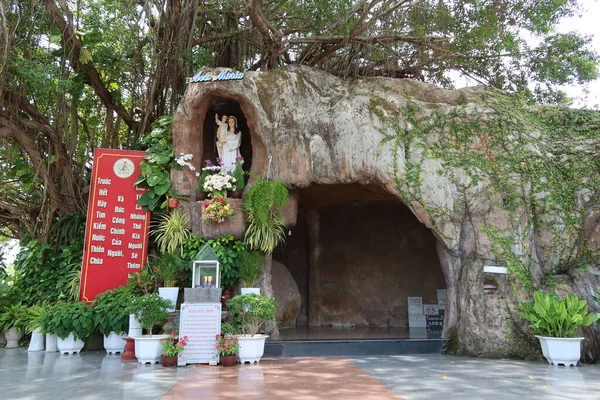 Hoi Vietnam Juli 2021 Grotta Tillägnad Jungfru Maria Gården Nha — Stockfoto