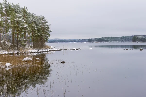 Klidné jezero — Stock fotografie