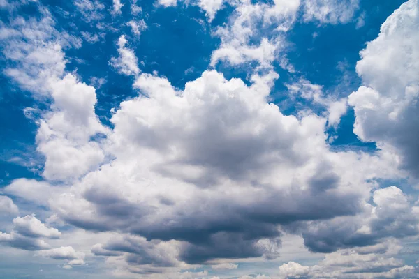 Bewölkter Himmel — Stockfoto