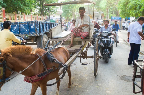 People carriage in India — Stock Photo, Image