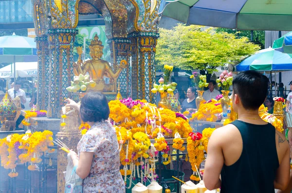 曼谷， 泰国 -20 七月 20 202014 ： 不了解婆罗门周围的人 , — 图库照片