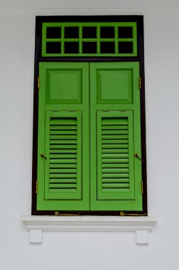 Yeşil Asya tarzı penceresi