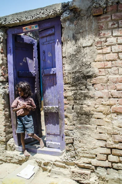 A child in slum — Stock Photo, Image