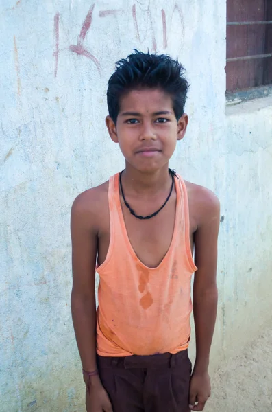 GAYA,INDIA 13 MAY 2014 - Unknow Indian male in slum of Gaya City — Stock Photo, Image