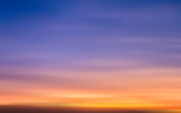Размытие неба на закате — стоковое фото