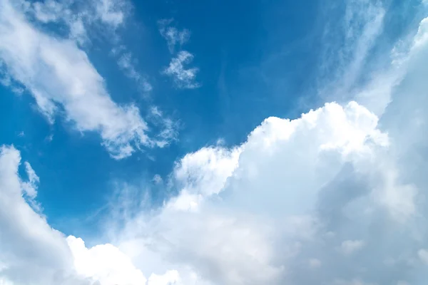 Beautiful  blue sky — Stock Photo, Image