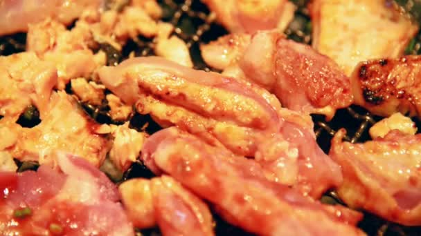 Korean style grilled meat on hot stove video — Stock Video