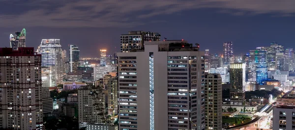 Bangkok ciudad por la noche — Foto de Stock