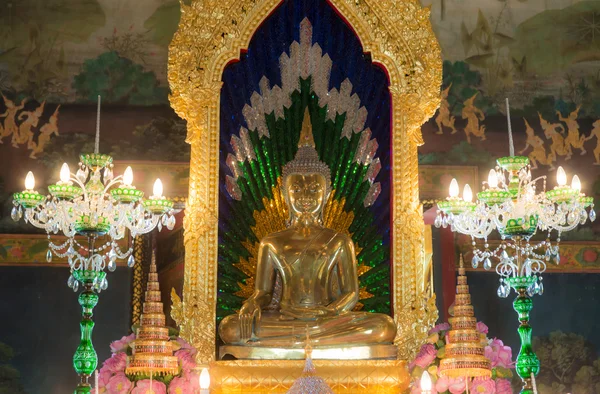 Gouden Boeddha beeld in Bangkok, Thailand — Stockfoto