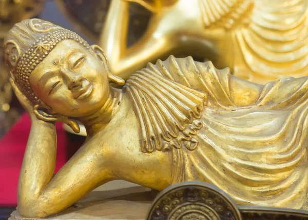 Buda mentiu expresso em mentiu — Fotografia de Stock
