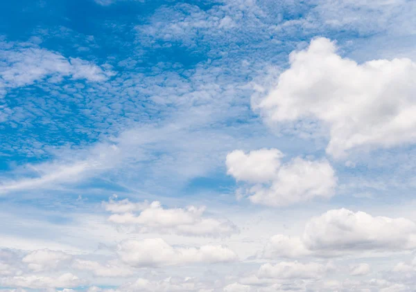 Cloudscape with blue sky — Stock Photo, Image