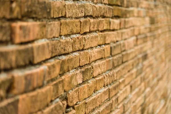 Oude bakstenen muur van naast weergeven — Stockfoto