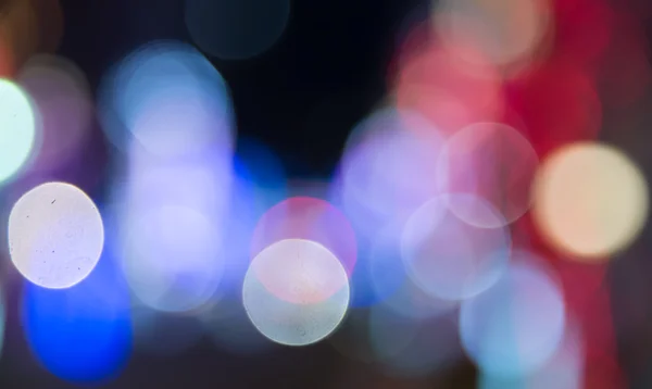 Unschärfe defokussiertes Neonlicht in der Nacht — Stockfoto