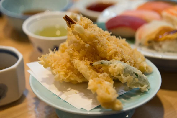 Tempura, comida tradicional japonesa — Foto de Stock