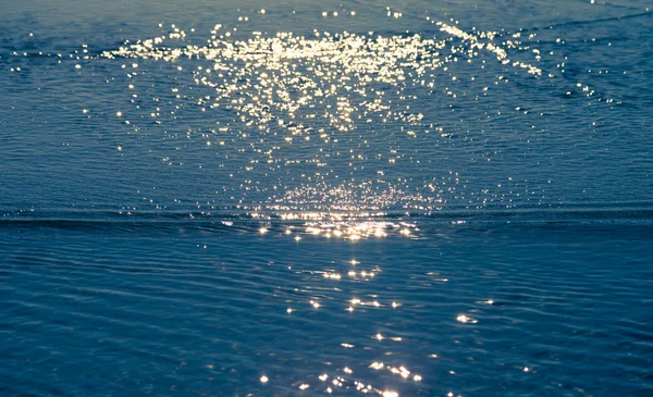 Голубой океан в расколотом винтаже — стоковое фото