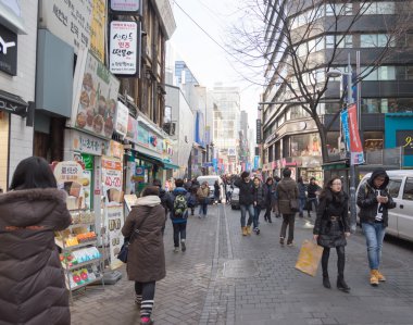 Kentsel olay yerinde Myeong-Dong Pazar Seoul, Güney Kore