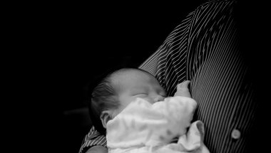 Bilinmeyen Erkekler Asya Tayland kadın bebek lowkey uyku tutun