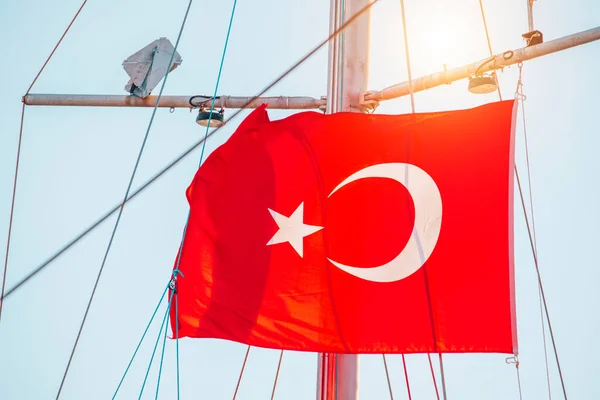 Flag Turkey Boat Mast — 图库照片