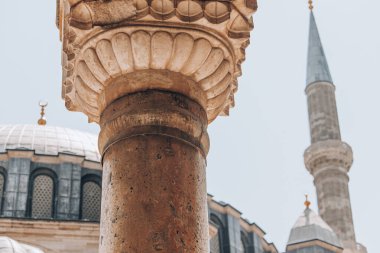 1574 'te Mimar Sinan tarafından inşa edilen Selimiye Camii, Edirne Sütunları. İslam ve Osmanlı mimarisinin bir örneği.