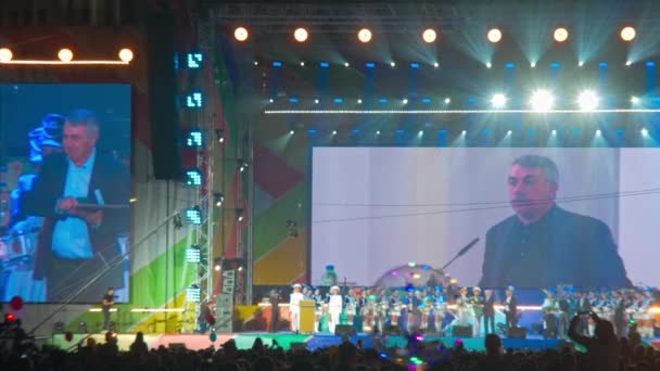 Kharkiv, Ucraina - 23 agosto 2021: Evgeny Komarovsky è stato premiato come cittadino onorario di Kharkiv — Video Stock