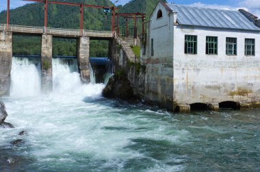 Altay: retro hidroelektrik enerji