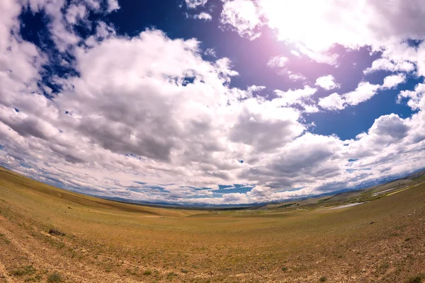 Paisagem estepe céu nuvens — Fotografia de Stock