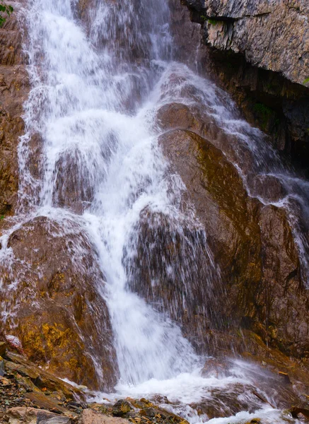 Cachoeira rochas — Fotografia de Stock